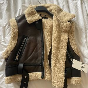 NEW NEVER WORN ZARA JACKET / VEST